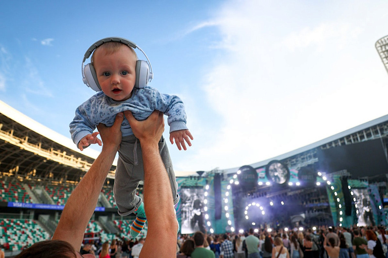 Жара и танцы до упаду на Festiwow: как прошел самый громкий фест лета в Минске