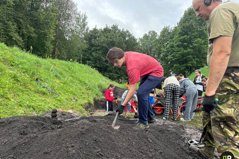 Уникальную находку сделали археологи при раскопках на Менке