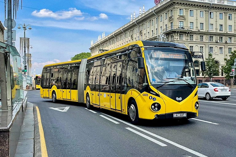 В автобусах и троллейбусах Минска появились "особые кнопки" – что происходит