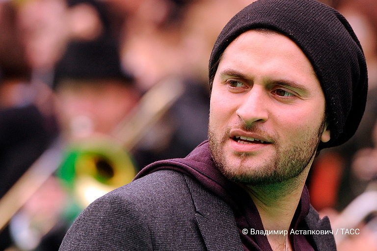 "Я попал, и ты попал": один экс-участник "Фабрики звезд" избил другого