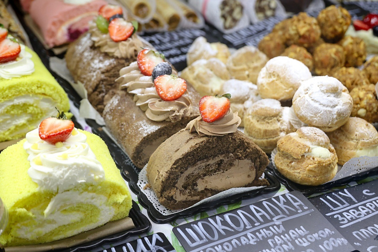 Сколько пирожных едят белорусы, рассказали в Белстате