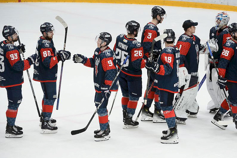 Звездный российский хоккеист может стать игроком "Динамо": кто едет в Минск