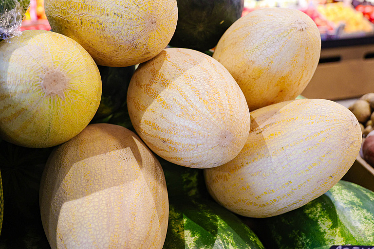 Белорус показал, где продают супердешевые дыни и арбузы: люди не верят