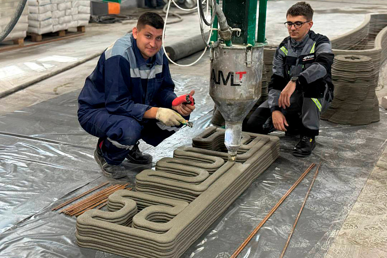 На белорусском заводе начали заправлять 3D-принтеры бетоном