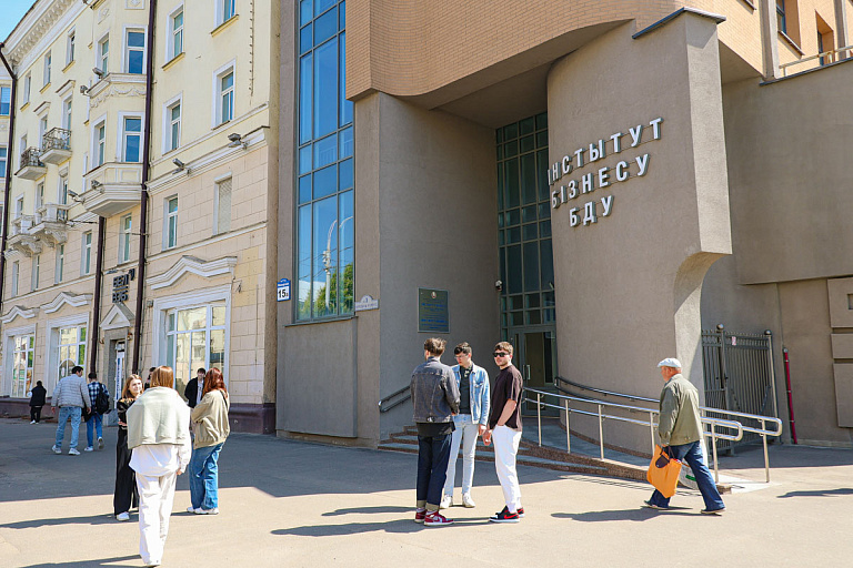 В Минобре рассказали, поднимутся ли цены на обучение в этом году