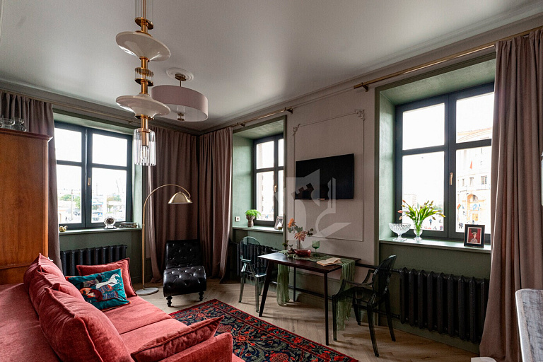 В Минске продается квартира в "сталинке" с "квадратом" по $5000 – это надо видеть