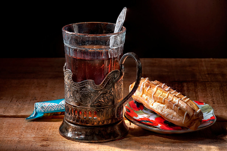 Чай с сахаром: узнали, насколько это вредно