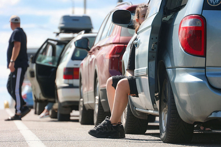 Дела все хуже: очередь на границе с Польшей продолжает расти – новый рекорд