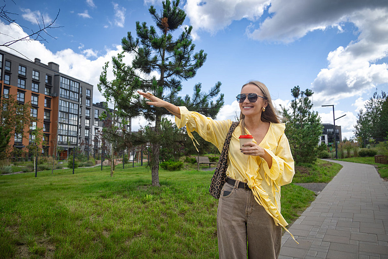 "Здесь свое сообщество": семья сменила жизнь в панельке на загородный вайб