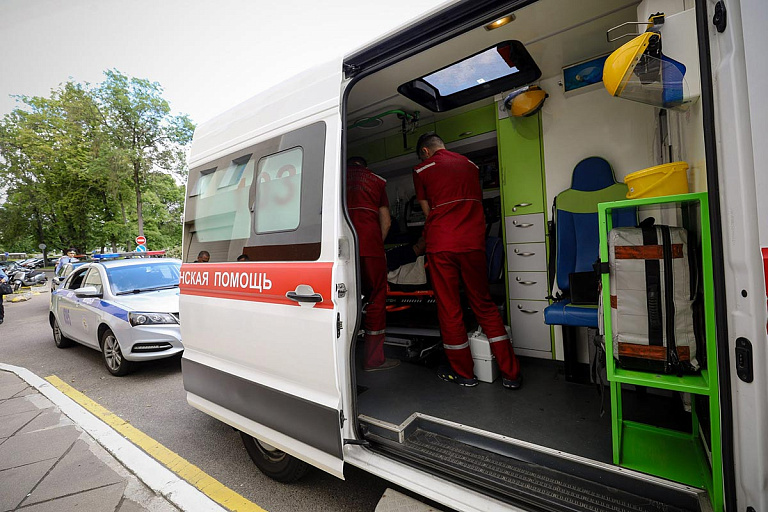 Подросток хотел сделать селфи, но попал в больницу – что случилось