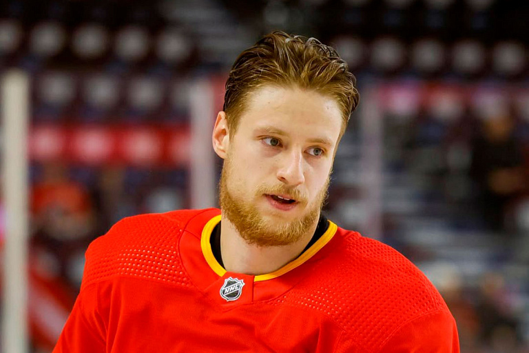 ДТП перед матчем: белорусский хоккеист рассказал о курьезном дебюте в НХЛ