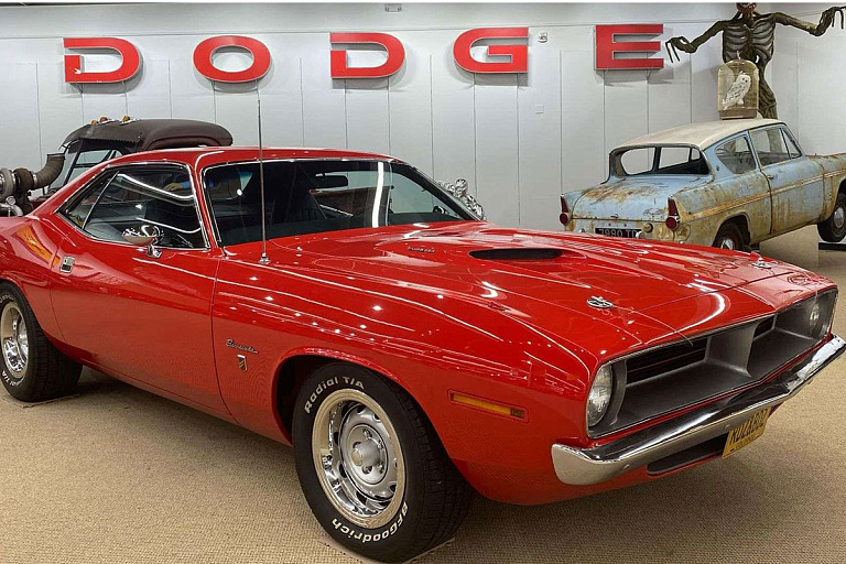 Автомобили из кинофильмов распродают в США – что по ценам