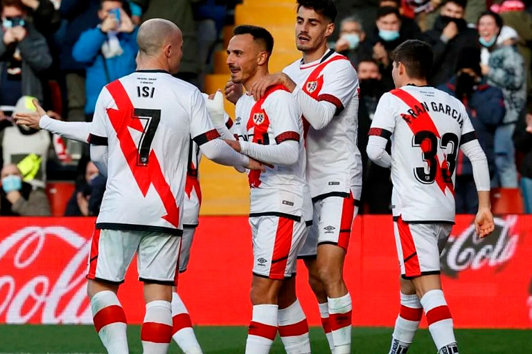 Футболист планирует радикальный шаг ради перехода к сопернику "Немана"