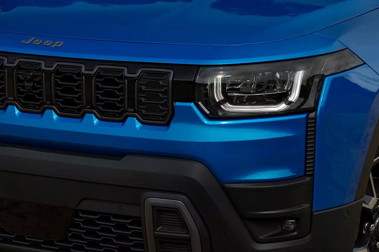 Очередной гибрид: широкой публике представили новый Jeep Cherokee