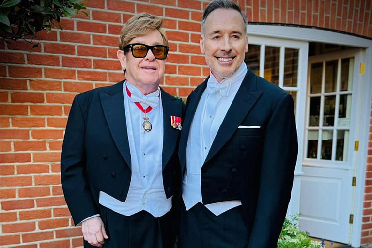 Состояние Элтона Джона резко ухудшилось – что случилось