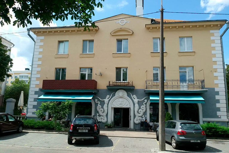 Минчане массово отравились в популярном кафе – туда пришла санстанция