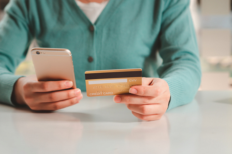 Новшество с переводами в долларах ввели в Беларуси – приводим подробности