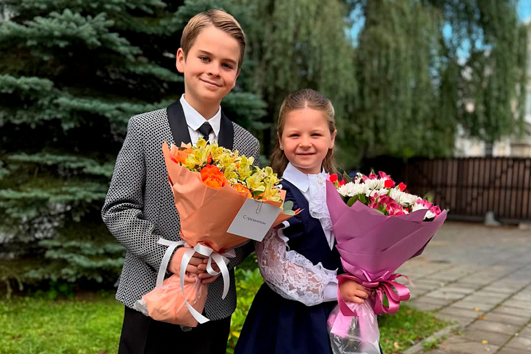 Дети звезд на линейке 1 сентября: только посмотрите на них