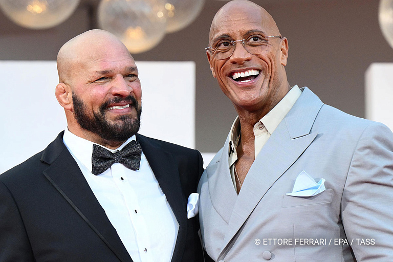 Неужели "Оскар": Скалу Джонсона довели до слез