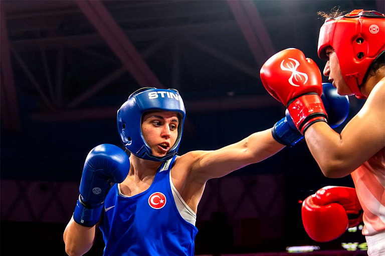 Споткнулись о собственное законодательство: француженки пропустят ЧМ по боксу