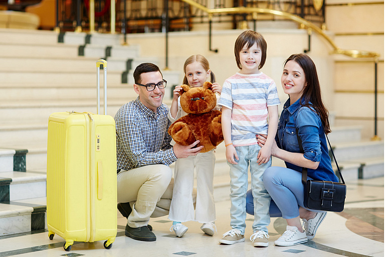 Прохождение границы с детьми и "безвиз" для иностранцев: ответы дает ГПК