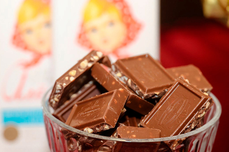 Конфеты со вкусом слова: "Коммунарка" выпустила самые белорусские сладости