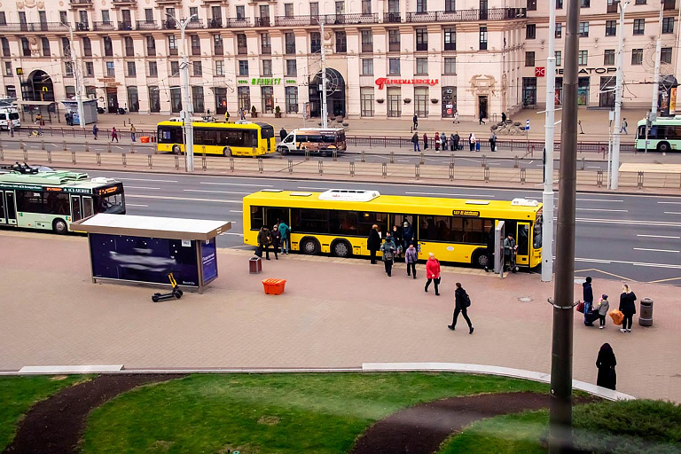 В Минске запустят систему по оплате проезда в автобусах картой – когда