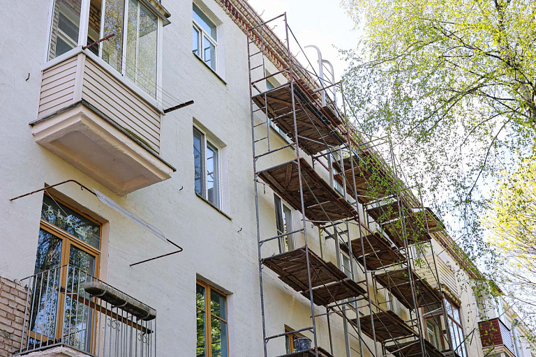 Стало известно, сколько в Минске отремонтировали балконов
