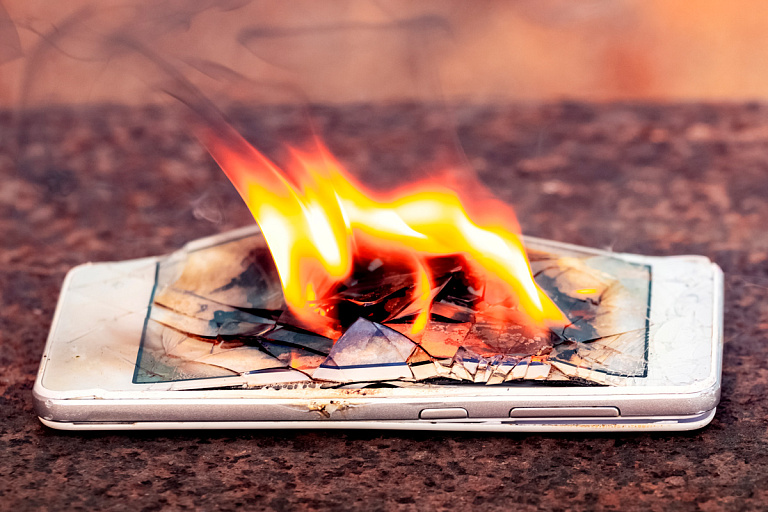 В Беларуси горят электронные гаджеты – как опознать опасность