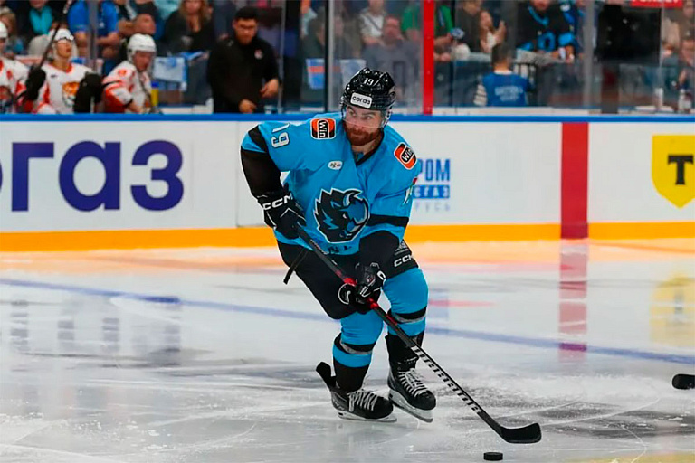 Невиновен, но наказан: экс-игрока минского "Динамо" отстранили от участия в НХЛ