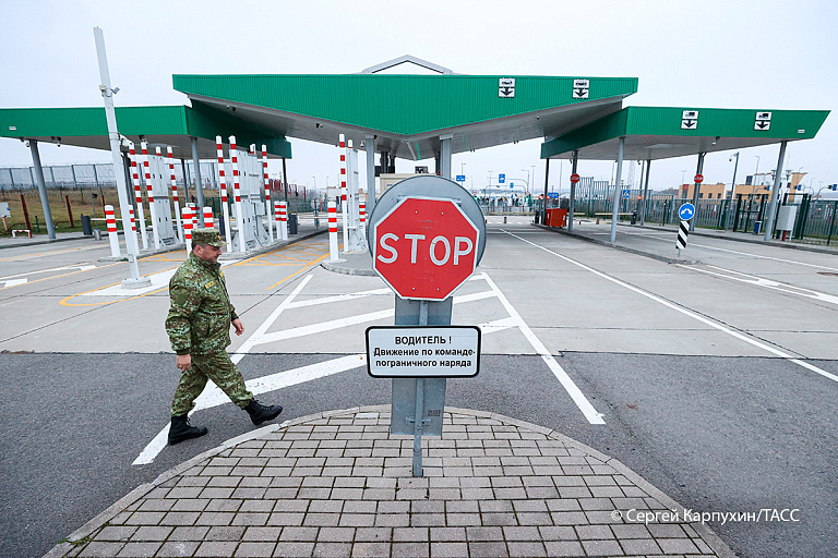 Первый день закрытой границы: что происходит на белорусско-польском рубеже