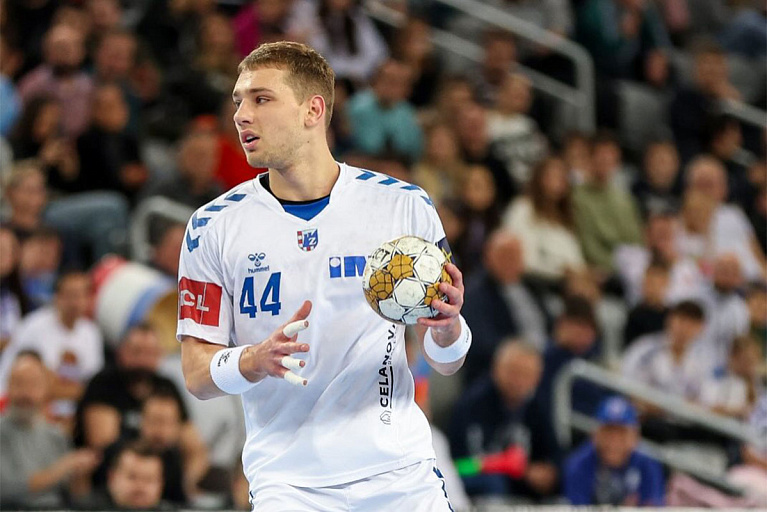 Белорусский гандболист блистал, но его клуб все равно проиграл в ЛЧ – как так