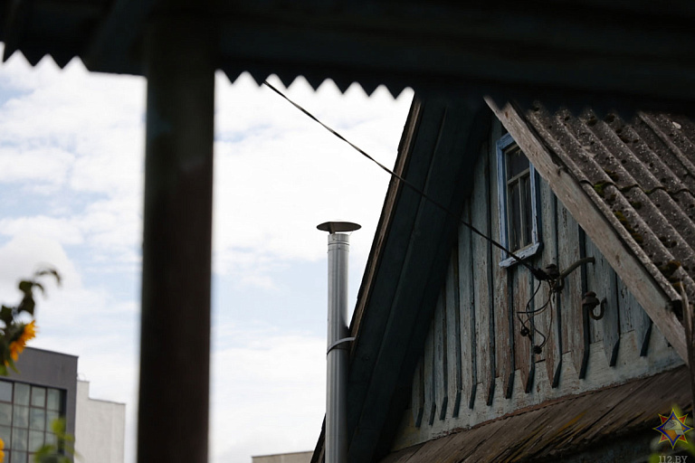 По минским домам ходят спасатели – что происходит