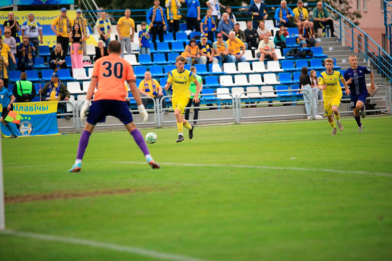 Полевой футболист сыграл в воротах в матче чемпионата Беларуси – как так