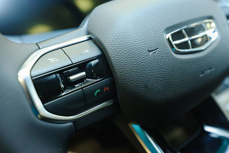 В России массово отзывают Geely – а что в Беларуси