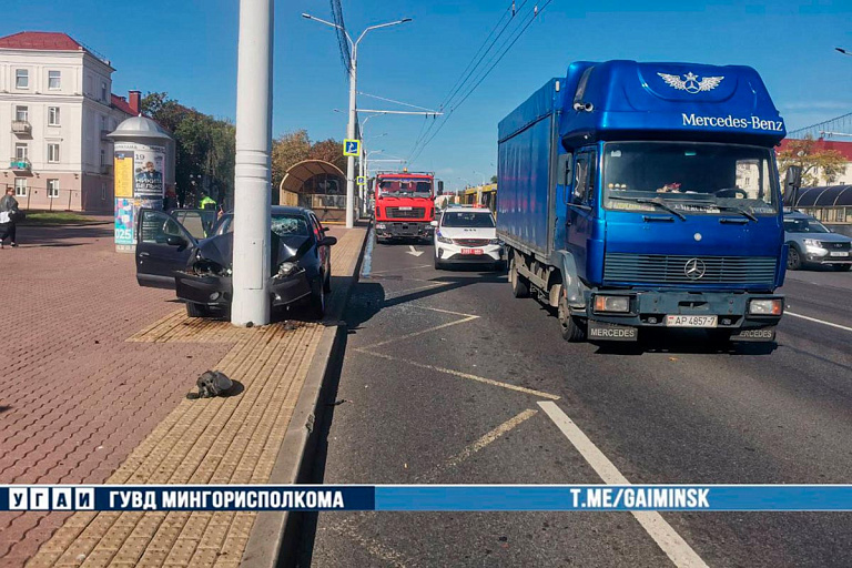 Попали в слепую зону: в ДТП на Партизанском пострадали три человека