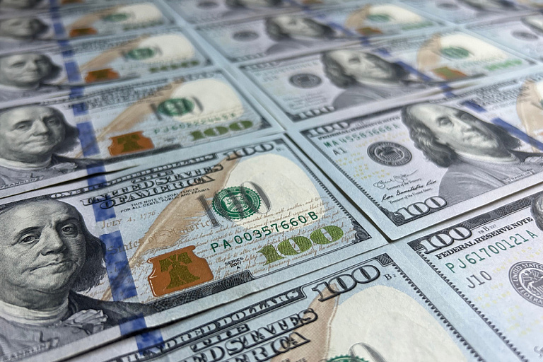 Доллар продолжает падать – сколько потерял на этот раз