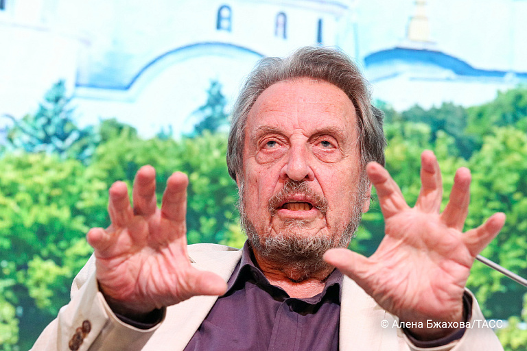 Отца Маска обвинили в сексуальном насилии над детьми – что скажет Илон