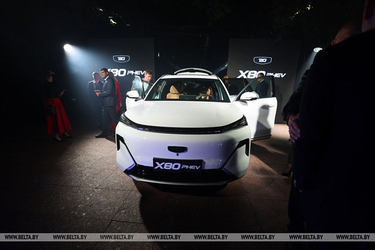 В Беларуси презентовали первый отечественный гибрид – цена уже известна