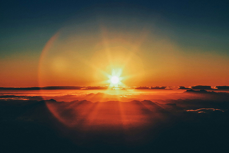 На Солнце произошли мощные вспышки – ученые готовятся к магнитной буре