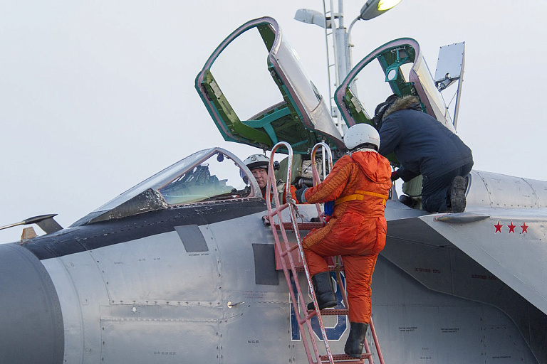 Лукашенко прокомментировал угрозы стран НАТО сбивать самолеты