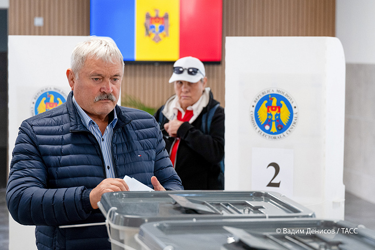В Молдове подвели итоги парламентских выборов – и сразу митинги