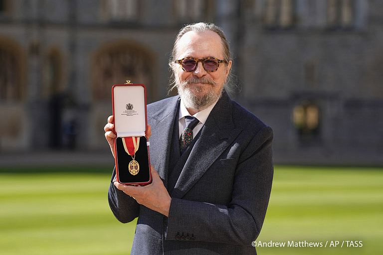 Гэри Олдмен стал рыцарем