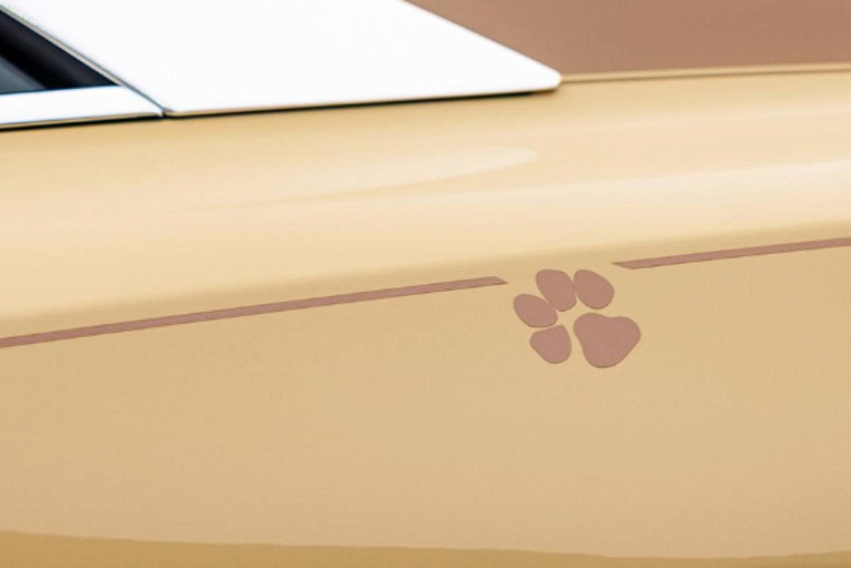 Rolls-Royce изготовил автомобиль, посвященный собаке