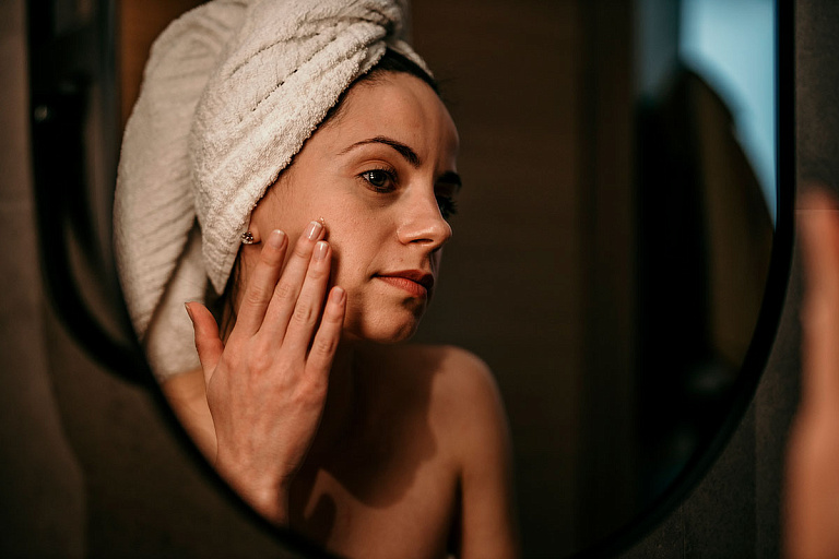 Как ухаживать за кожей в холодное время года – советы косметолога