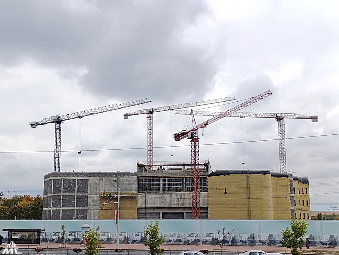 На месте минского "Дримлэнда" выросло новое здание – когда достроят