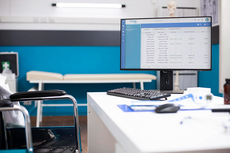 Звезда сериалов "Кухня" и "Папины дочки" сломала позвоночник