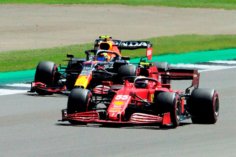 Круче Шумахера: Льюис Хэмилтон побил очередной рекорд "Формулы-1"