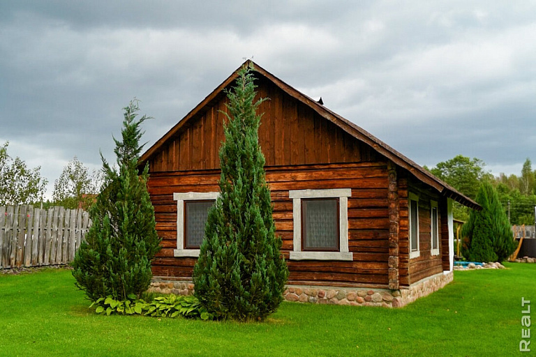 "Печку собрал из 2000 царских кирпичей": белорус построил уникальный дом