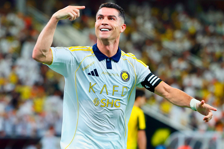 Не только в футболе: Криштиану Роналду вновь стал первым среди коллег